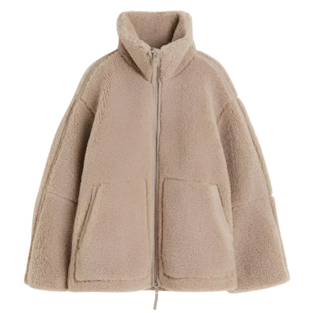 Heike – Gemütliche Teddyjacke im Kontrastdesign
