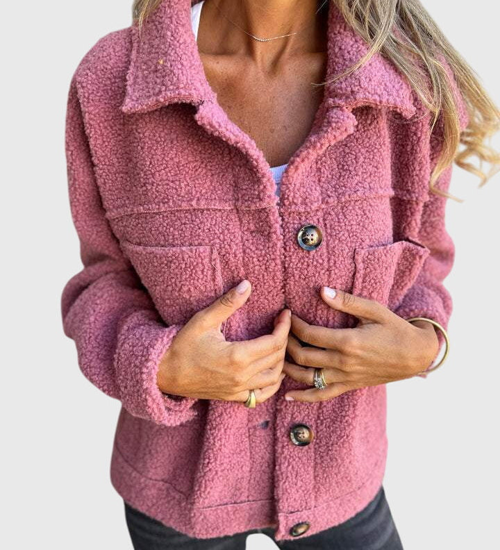 Thea – Gemütliche Teddyjacke