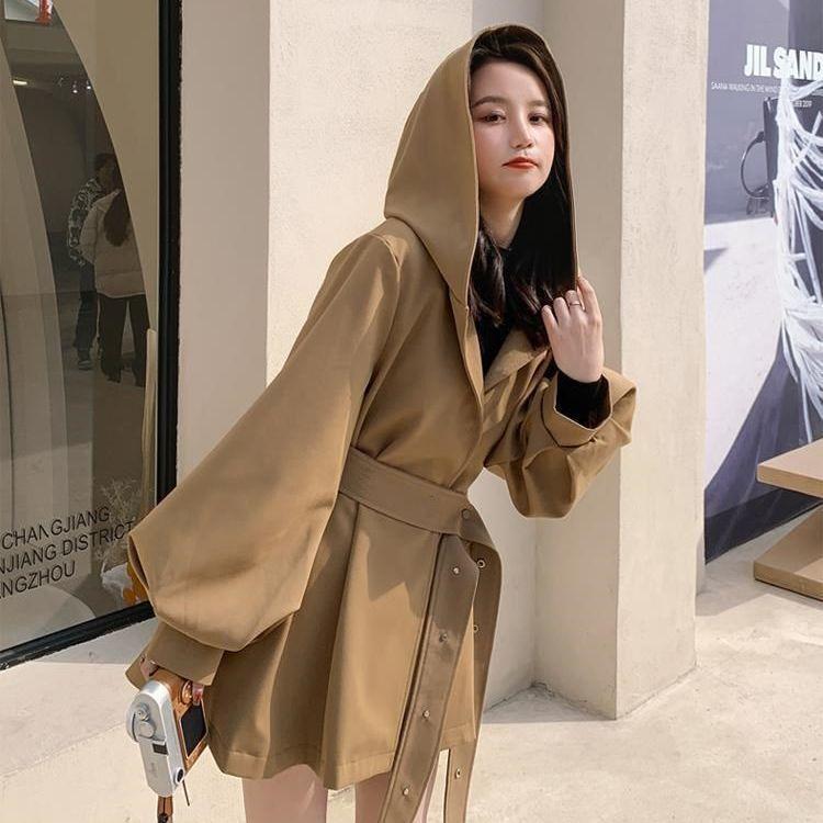 Lina Langer Kapuzen-Trenchcoat